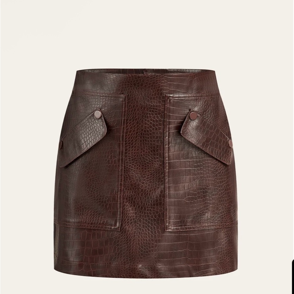 NWT Commense Faux Leather Crocodile-Embossed Mini Skirt Dark Brown Small $38